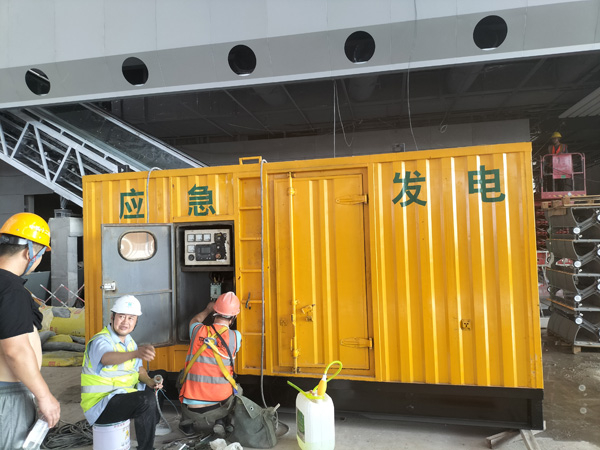 河源怎样判断空气滤清器是否需要更换？
